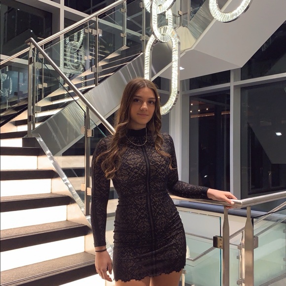 Meet your Posher, Maria - Picture 4 of 4